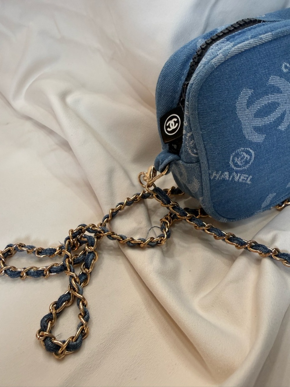 Chanel Blue Denim Camera Bag with Chain Strap - Picture 2 of 7